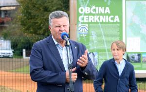PARKIRIŠČE 13 FOTO LJUBO VUKELIČ